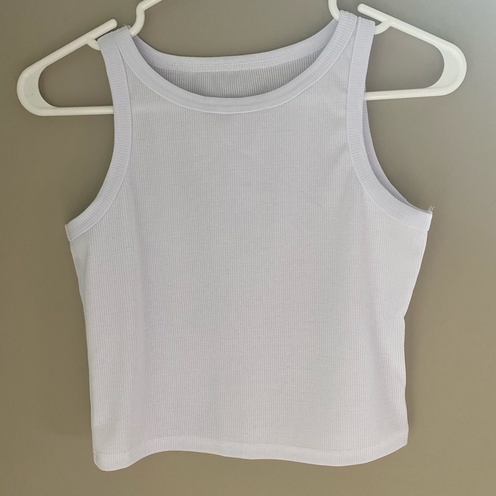 White Ribbed tank top, cropped top - Picture 2 of 3